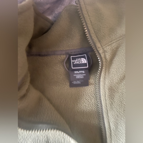 The North Face Full-Zip Jacket - Picture 3 of 6
